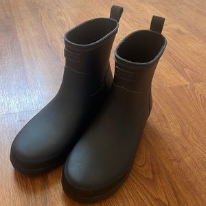short hunter rain booties black